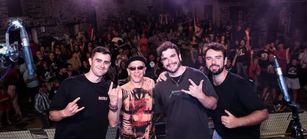 Zalake ante el público